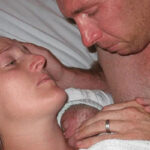 The woman had just given birth, but a few seconds later the husband collapses